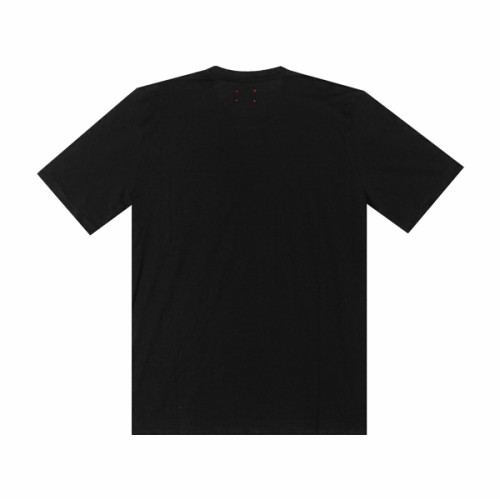 [키톤] 23SS 남성 UK1274E23 K5 자수 로고 반팔 티셔츠 블랙